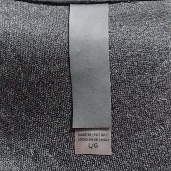 Victoria Secret Wireless Halter Bikini Top - Picture 4 of 4